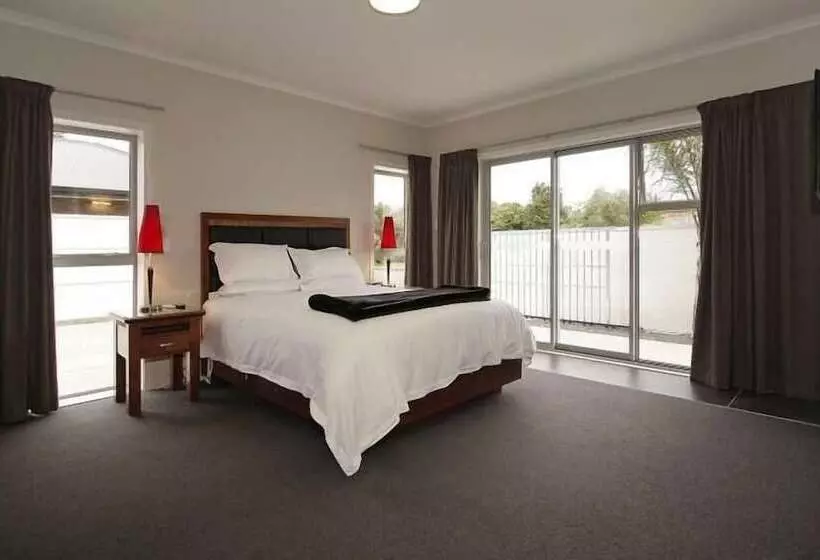 هتل City Corporate Motor Inn