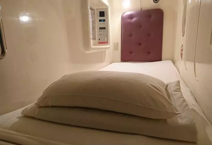 Kapselhotel Sauna & Capsule Spadio