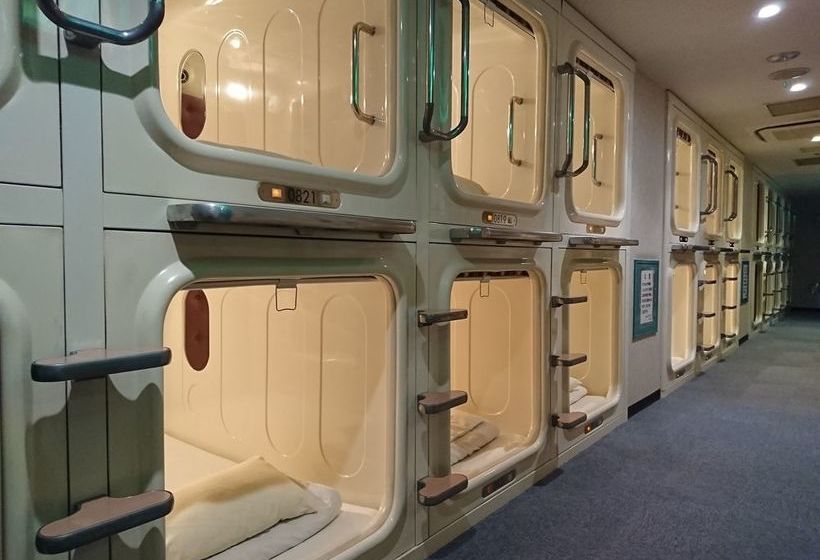 מלון כמוסות Sauna & Capsule Spadio