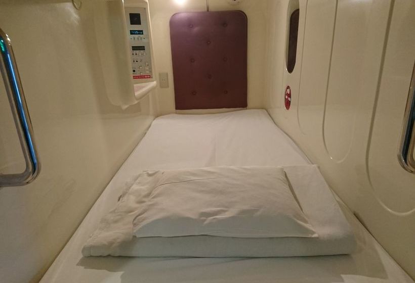 מלון כמוסות Sauna & Capsule Spadio