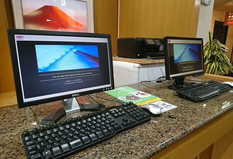 מלון כמוסות Sauna & Capsule Spadio