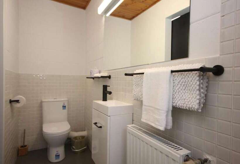 فندق Falls Creek