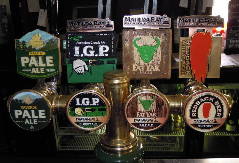 בית מלון כפרי Moondyne Joe's