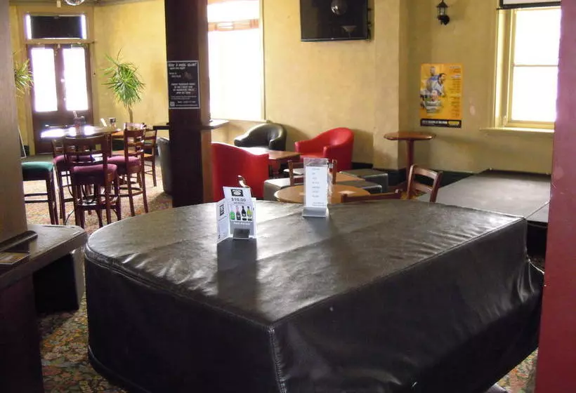 هتل Moondyne Joe's