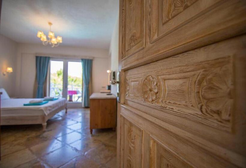 בית מלון כפרי Orino Suites