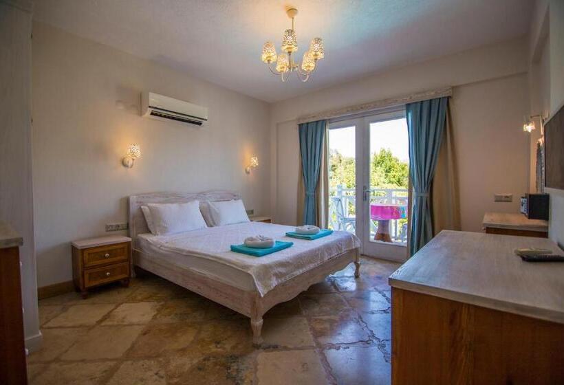 בית מלון כפרי Orino Suites