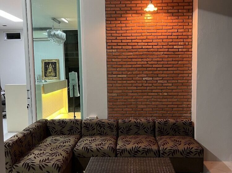 בית מלון כפרי Papangkorn House