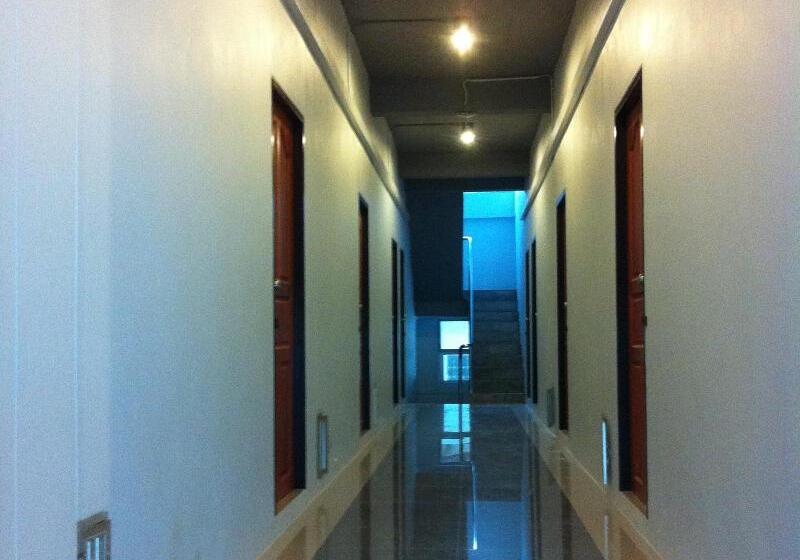 בית מלון כפרי Papangkorn House