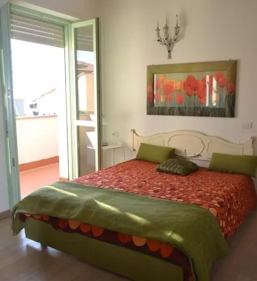 هتل Appartamenti Onda Etrusca