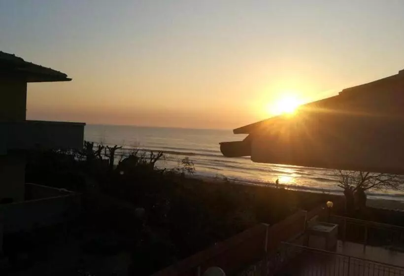 هتل Appartamenti Onda Etrusca