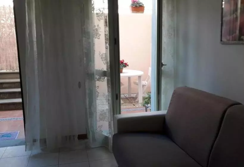 هتل Appartamenti Onda Etrusca