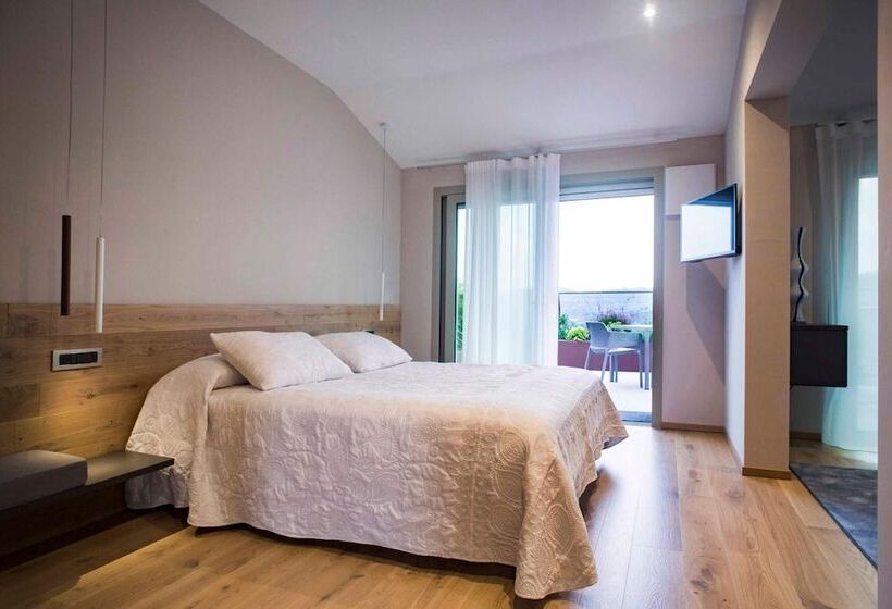 ホテル Ristorante La Rosina