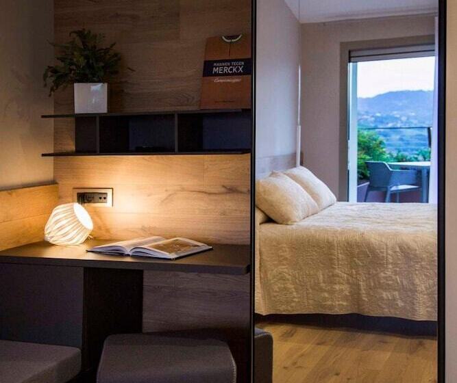 ホテル Ristorante La Rosina