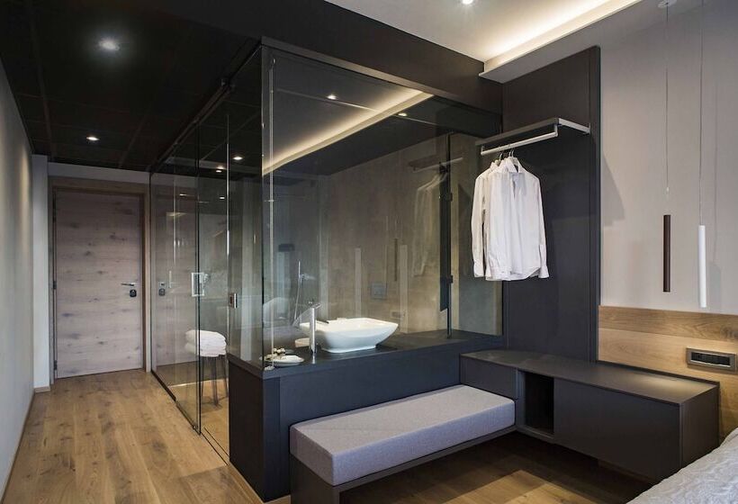 ホテル Ristorante La Rosina