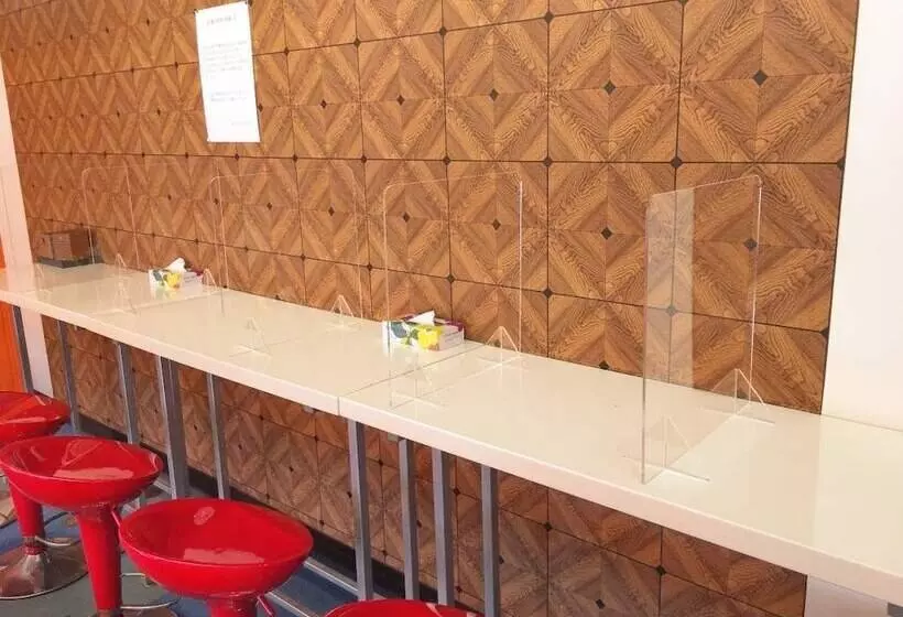 Отель Shirakawa Business