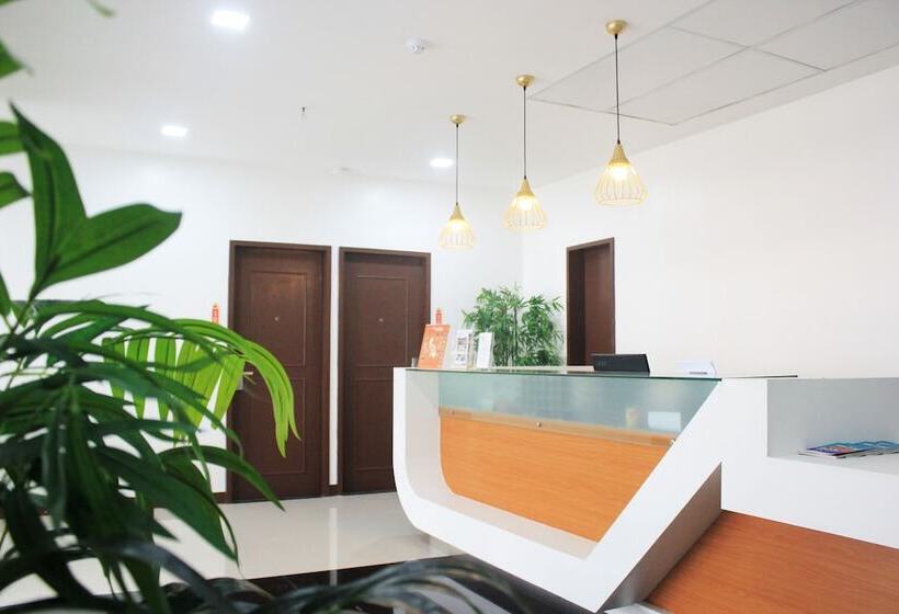 Hotel Travelbee Capitol Inn