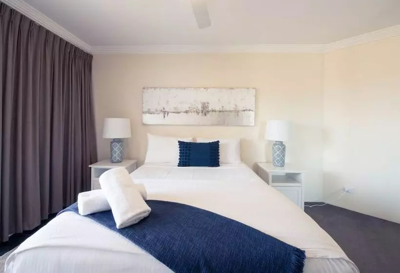 Manly Surfside Holiday Apartments