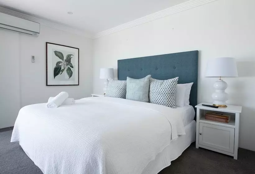 Manly Surfside Holiday Apartments