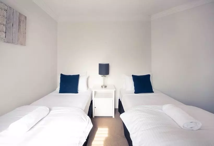 Manly Surfside Holiday Apartments