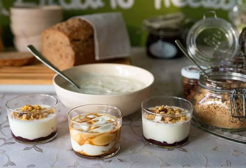 پانسیون Anima Mundi