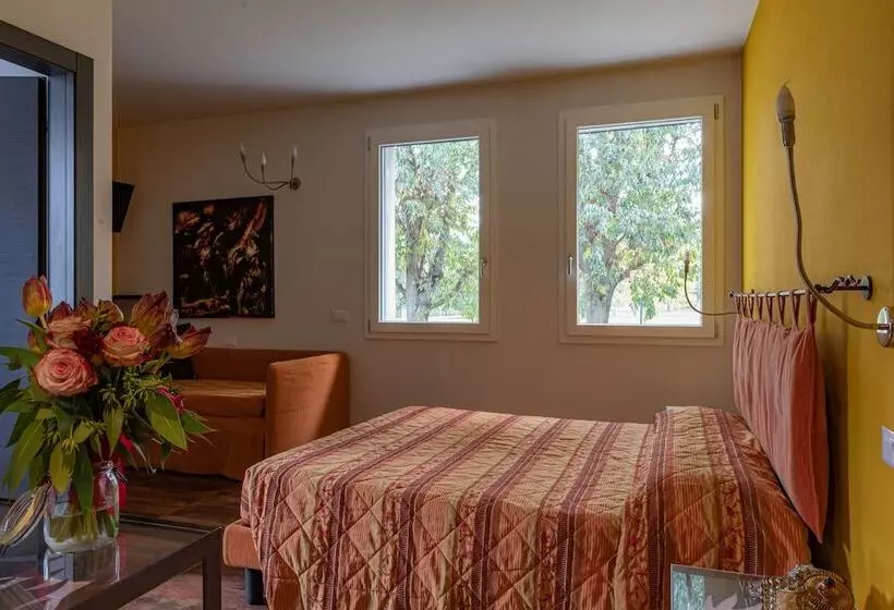 پانسیون Anima Mundi