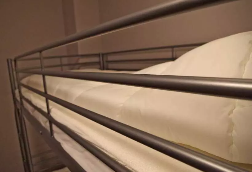 Spoton Hostel & Sportsbar