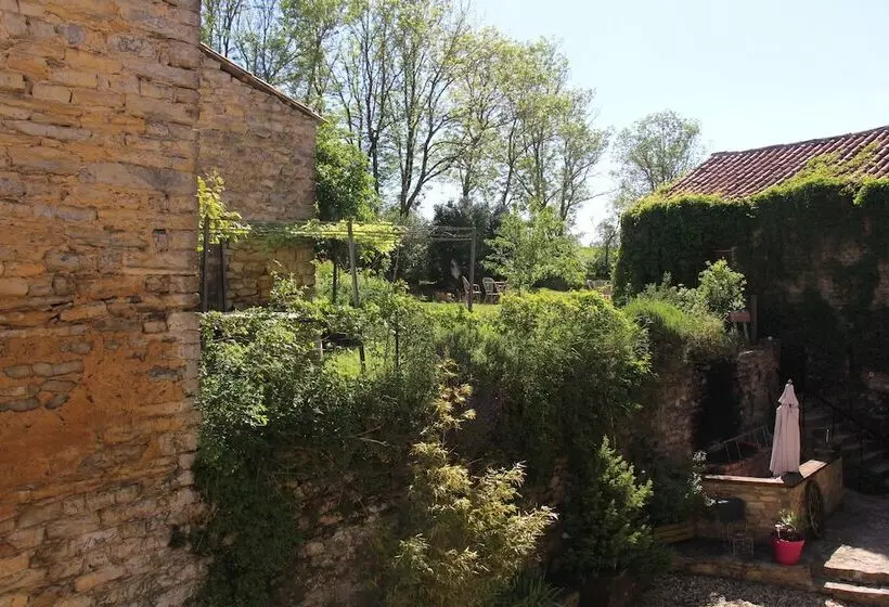 ベッドアンドブレックファースト Domaine D Alcapies