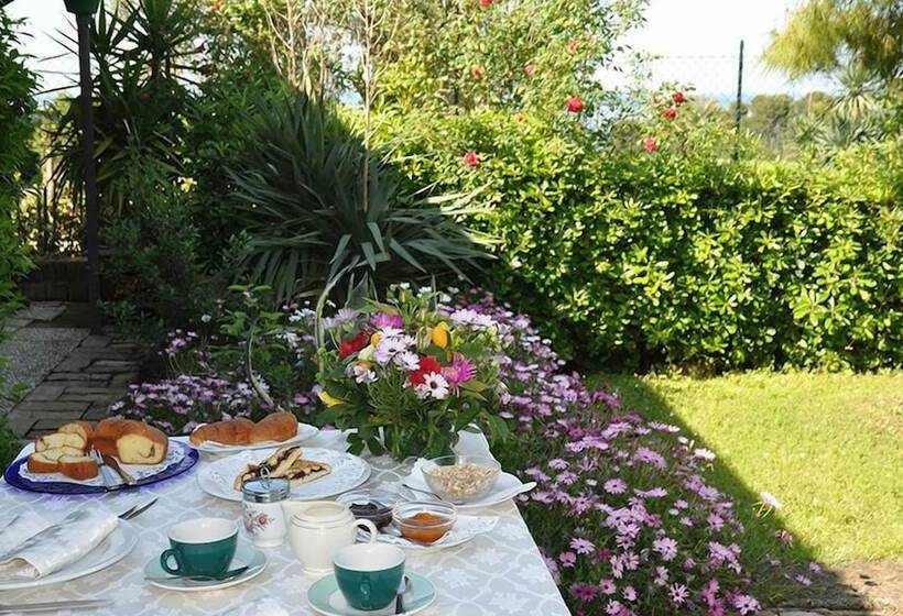 Bed and Breakfast Residenza Scorcio Sul Mare