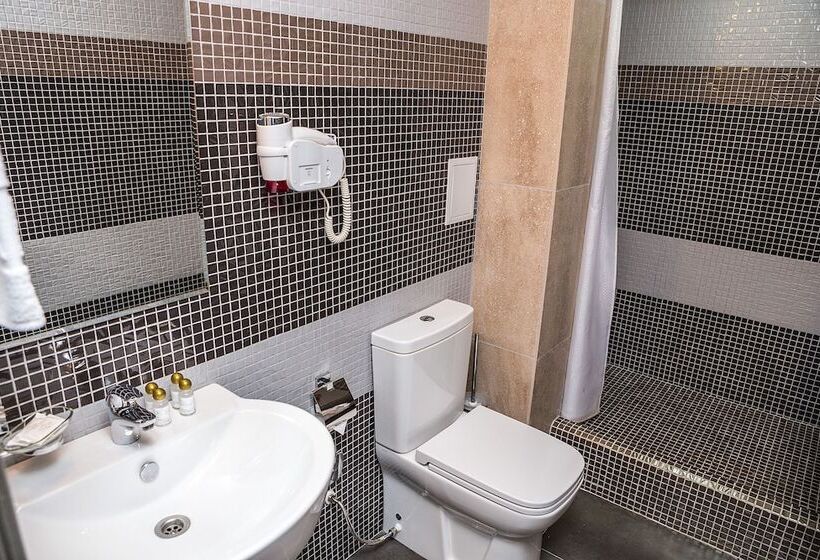 בית מלון כפרי Arbat