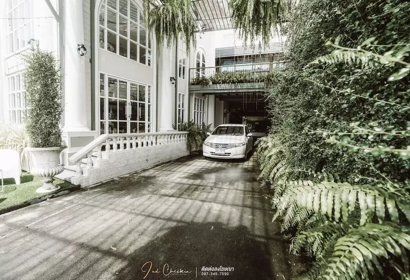 בית מלון כפרי Club Tree