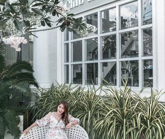 בית מלון כפרי Club Tree