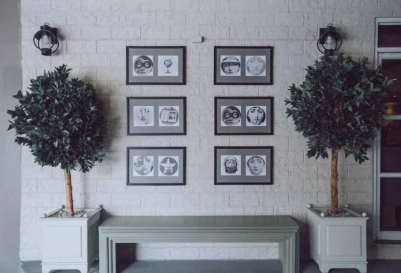 בית מלון כפרי Club Tree