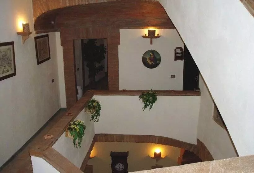 هتل Il Castello Di Rosceto