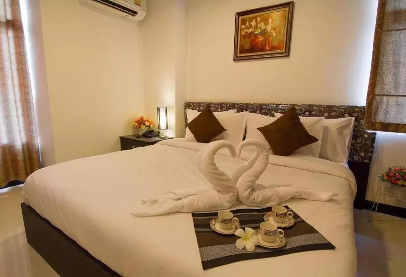 فندق Leelawadee Grand