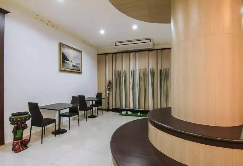 فندق Leelawadee Grand