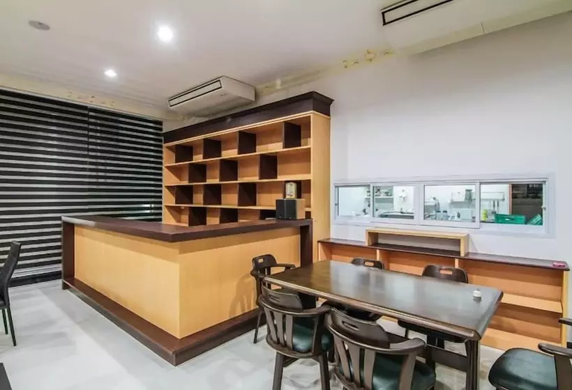 فندق Leelawadee Grand