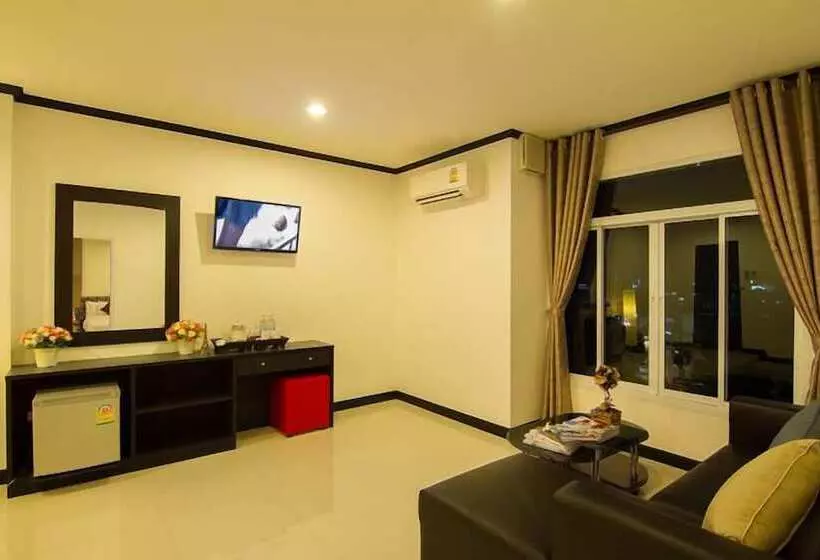 فندق Leelawadee Grand