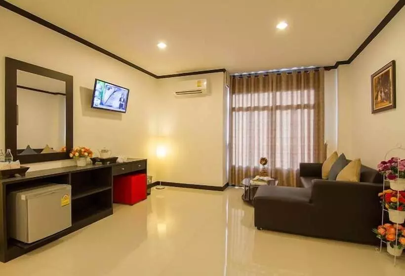 فندق Leelawadee Grand