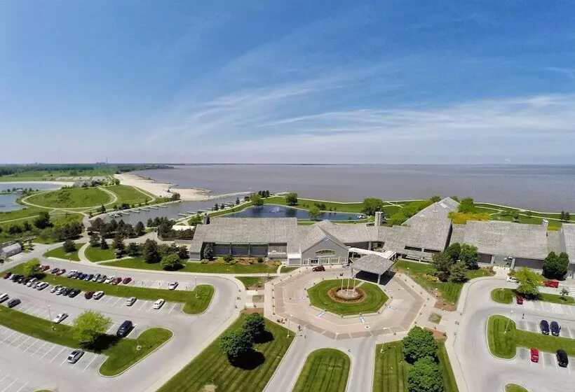 Отель Maumee Bay Lodge And Conference Center