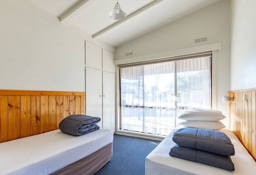 Отель Nrma Halls Gap Holiday Park