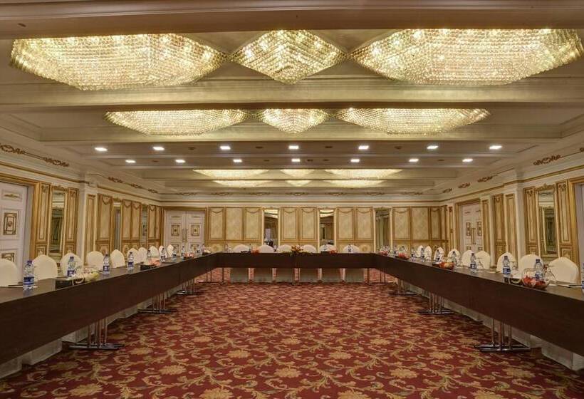 هتل Pearl Continental Bhurban