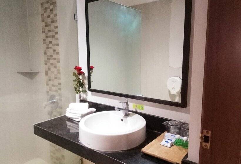 Отель Pelangi Malang, Kayutangan Heritage