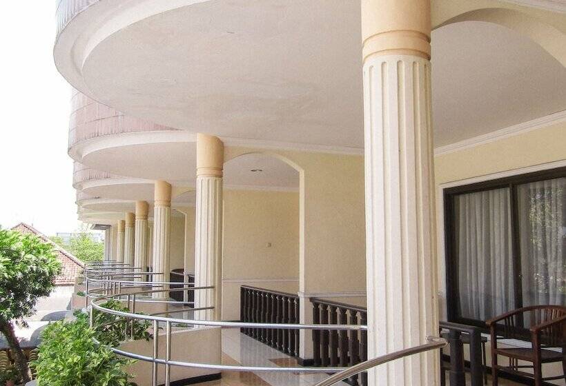 Отель Pelangi Malang, Kayutangan Heritage