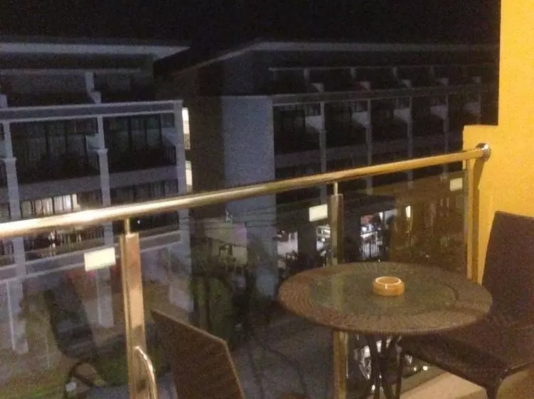 Hotel Ploenlay