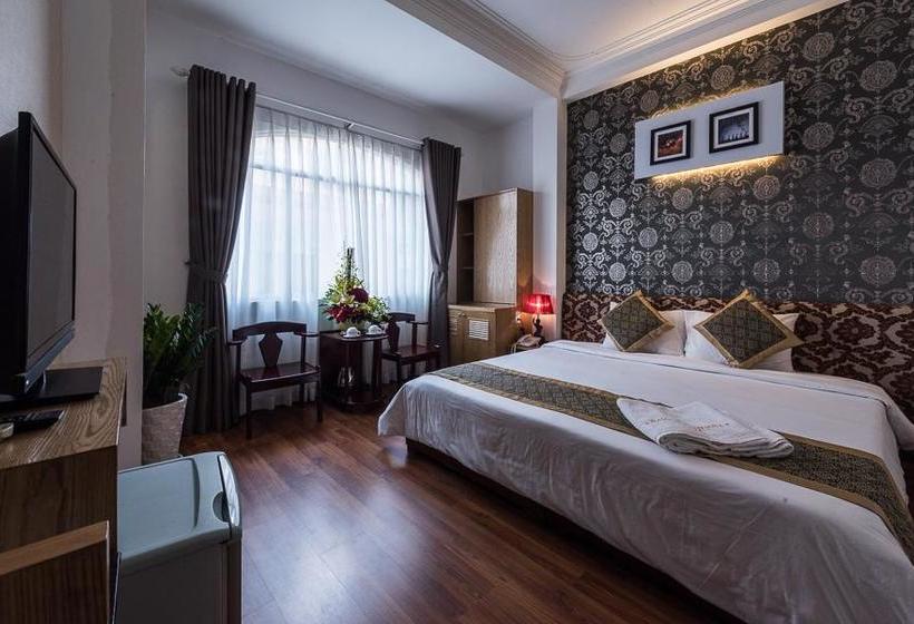 هتل Canary Saigon