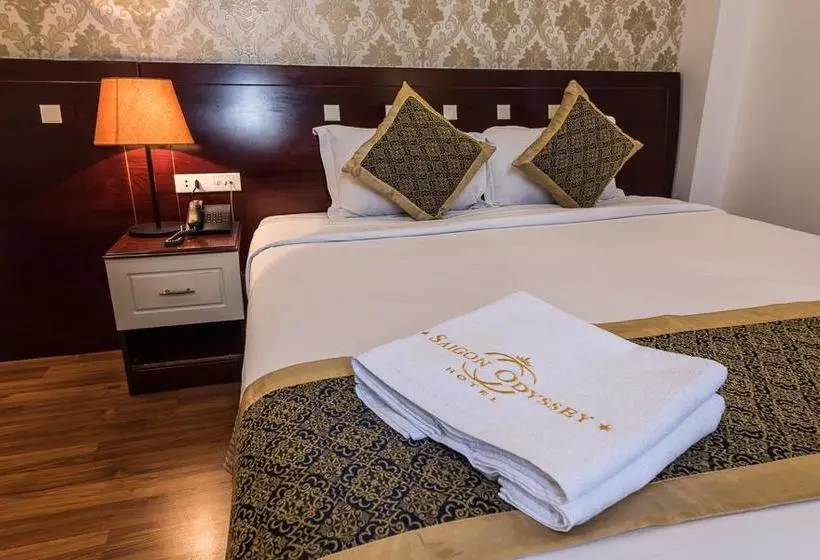 هتل Canary Saigon