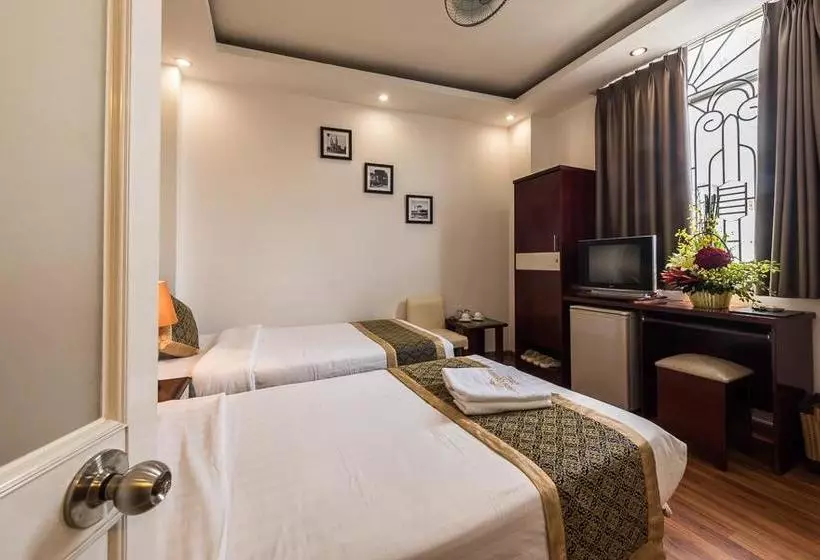 هتل Canary Saigon