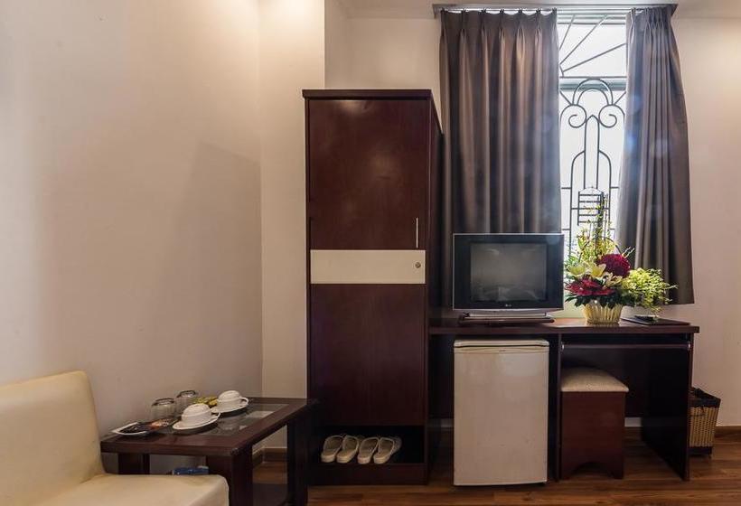 هتل Canary Saigon