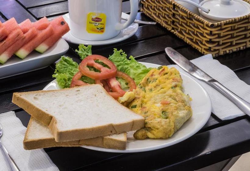 هتل Canary Saigon