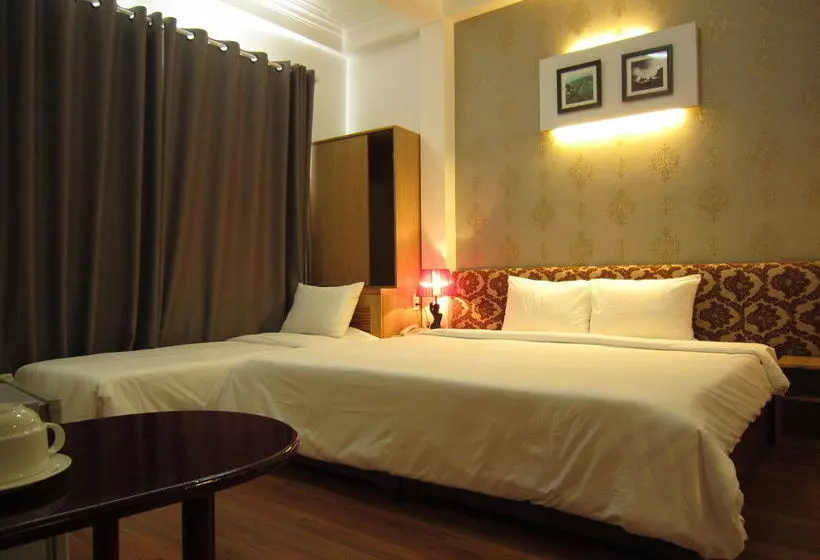 هتل Canary Saigon